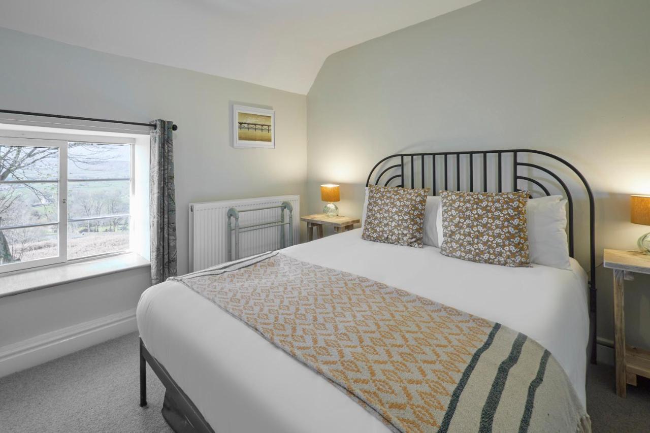 Danby Host & Stay - Lop Hall מראה חיצוני תמונה